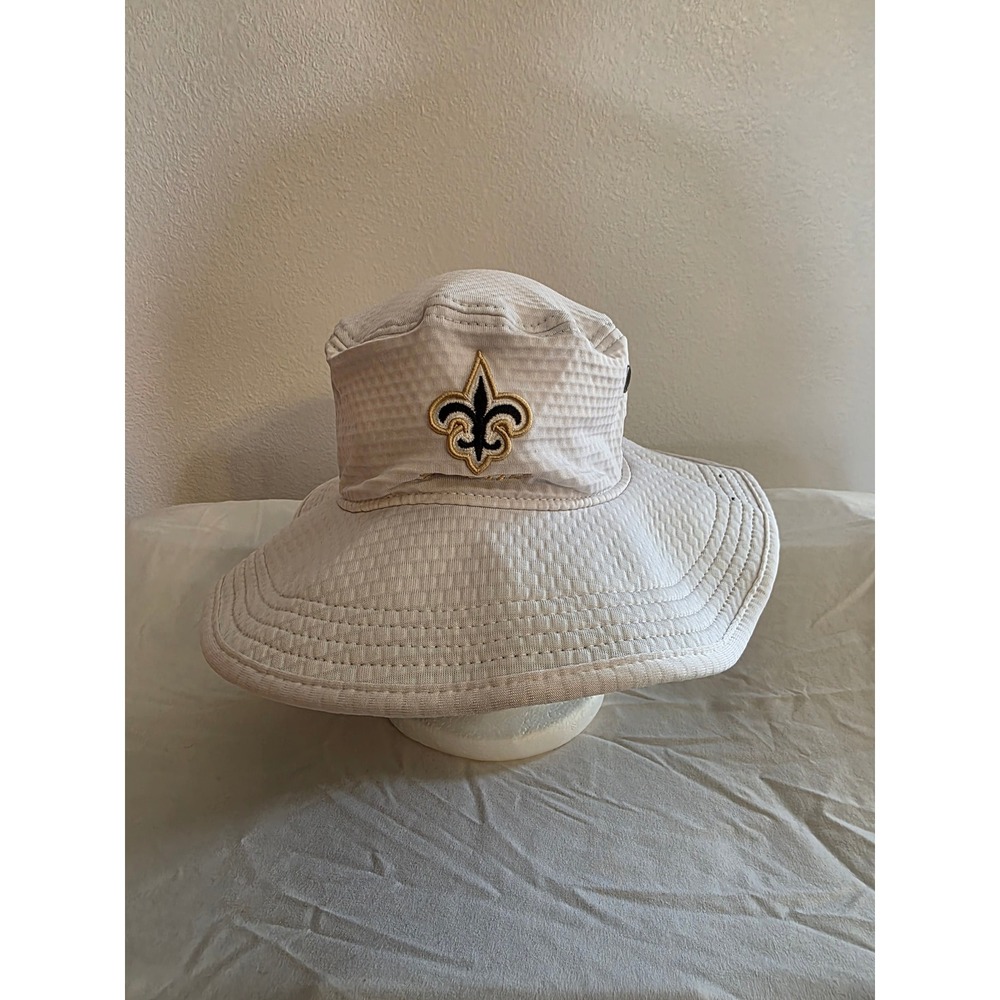 New Era Bucket Hat Men One Size White New Orleans Saints NFL Waffle Knit Hat
